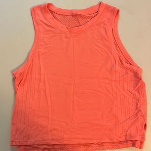 Lululemon train to be tank, size small